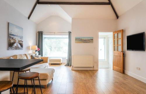 Skewen House | The Beach House - Fully refurbed March 2024
