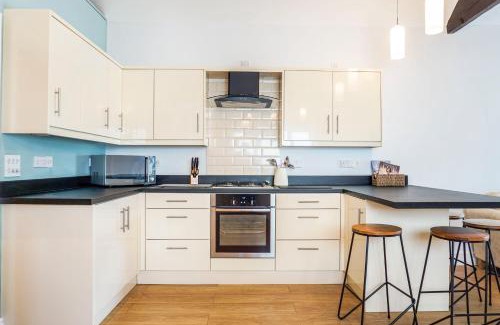 Skewen House | The Beach House - Fully refurbed March 2024