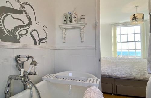 Old Town Hastings House | The Beach House