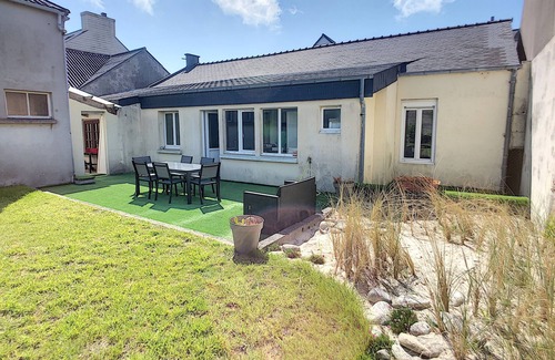 Porspoder House | The Beach House holiday house 2 steps from the beach and shops