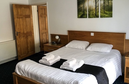 Trearddur Bay House | The Beach Motel