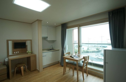 Downtown House | The Beach Pension