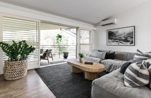Noosaville Apartment | The Beach Retreat offers Pool and River Views