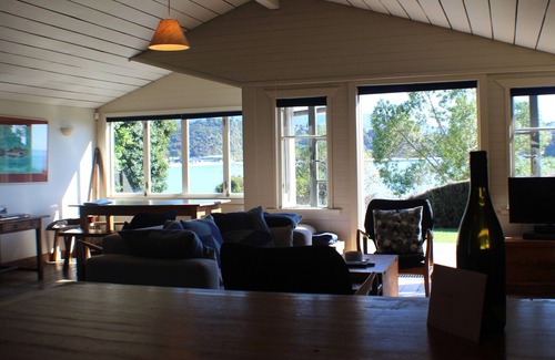 Ngaio Bay Cottage | The Beachfront Bach of Kaiteriteri