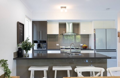 Burrill Lake House | The Beachhouse @ Burrill - Your serene lake house retreat awaits