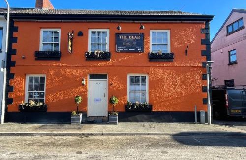 Llandovery Apartment | The Bear Apartments