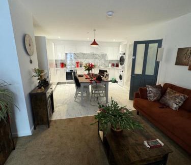 Llandovery Apartment | The Bear Apartments