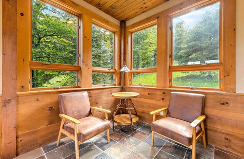 Stratton Mountain House | The Bear Ski House - 5 mins from Stratton Mountain