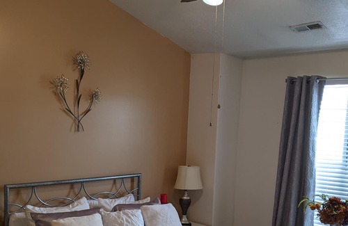 North Salt Lake House | THE BEAUTIFUL PLACE ! This is like a fotógraf study ...........................