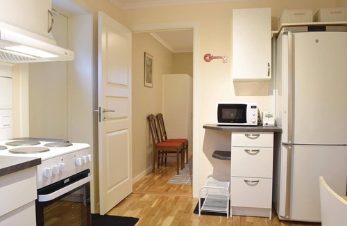 Katthammarsvik Apartment | The beautiful vacation apartment, all rooms are on one floor, is located in the owner's house.
