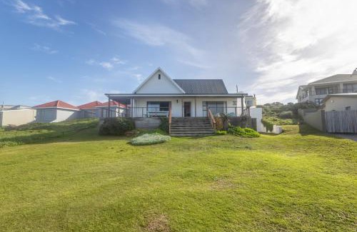 Cape Saint Francis House | The Beauty of The Wildside 3 bedroom