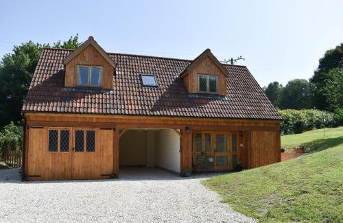 Chard House | The Bee Hive