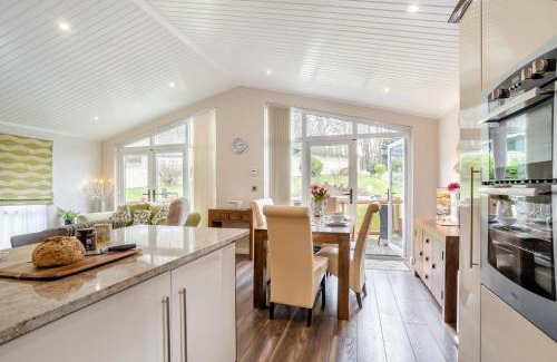 Felinfach House | The Beech House Lodge - New Quay