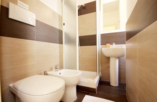Rione XVIII Castro Pretorio Hotel | The Beehive