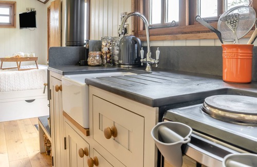 Bronllys House | The Beehive - One Bedroom House, Sleeps 2