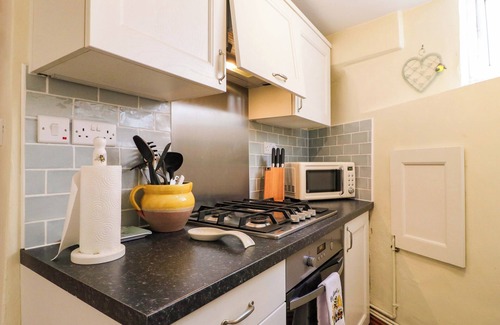 Wirksworth Cottage | THE BEEHIVE, pet friendly, character holiday cottage in Wirksworth
