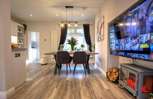 Belfast House | The Belfast Boutique Central Cozy