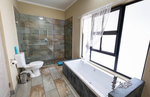 Hoedspruit House | The Belgium Inn