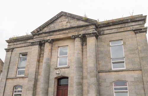Inverness City Centre Cottage | The Bell Tower