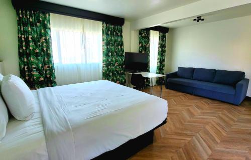 Burbank Hotel | The Bell Vista