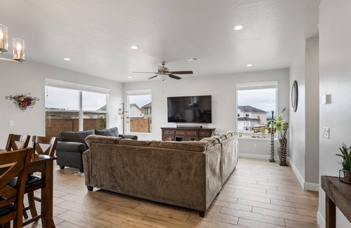 Washington House | The Bend at Paseos