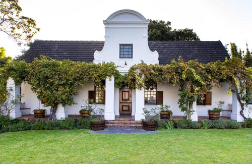 Claremont Apartment | The Bergzicht Guest Suite