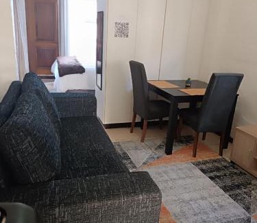 Plumstead Apartment | The Berna