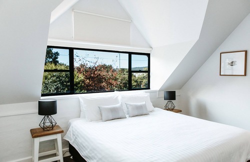 Berry Hotel | The Berry Inn