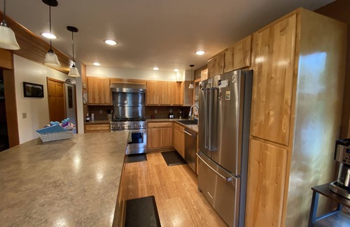 Sterling House | The Best Kenai Peninsula Base Camp.