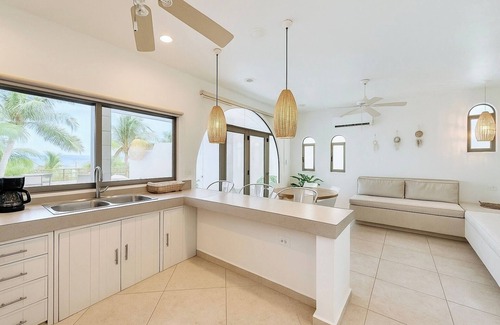 Colonia Meteorologico Villa | The Best Pool and Best Sunrises + Oceanview