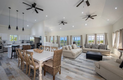 North Palmetto Point House | The Better Life & Cottage 5 Bedroom Home