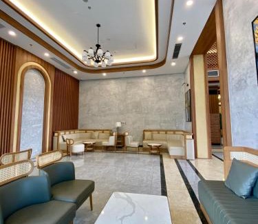 District 9 Apartment | The Beverly 1BR King Vip Luxury Superior