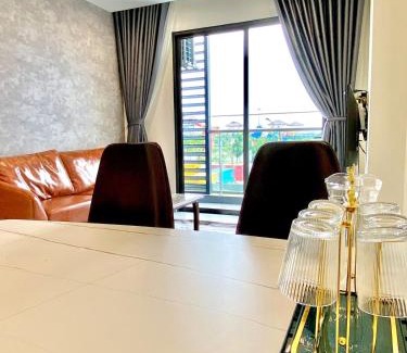District 9 Apartment | The Beverly Supper king view Vinwonder VIP Luxury