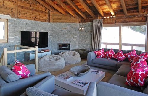 Riddes Ski Chalet | The Big Bear
