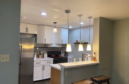 Frederick House | The Big Beautiful Townhouse with AC, WiFi in Frederick