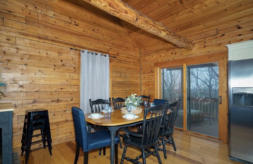 Lampe House | The Big Cabins w/Lake View, The Big Cabin