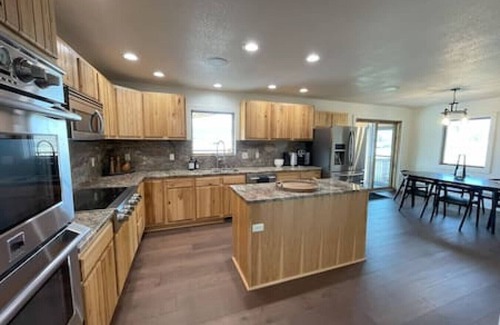 Sheridan House | The Big Horn Mountain Base Camp, Sheridan WY