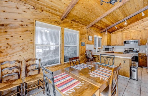 Truckee House | The Big White Cottage