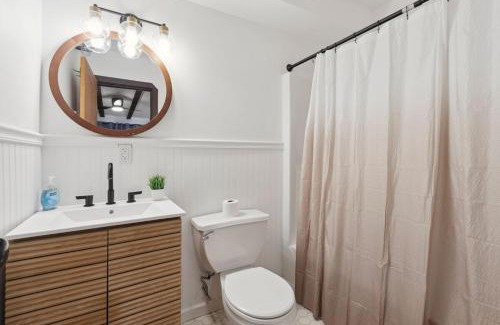 West Dover Villa | The birch House Heated Pool, Sauna, Hot Tub & More