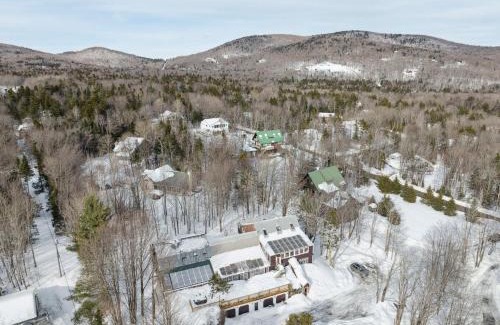 West Dover Villa | The birch House Heated Pool, Sauna, Hot Tub & More
