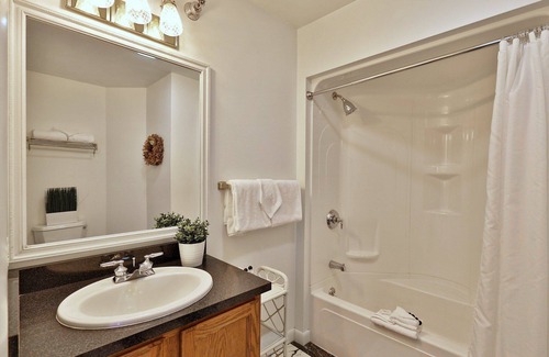 Killington Cabin | The Birch Ridge #8 - European Room, a cozy boutique hotel in the heart of Killington, Vermont.