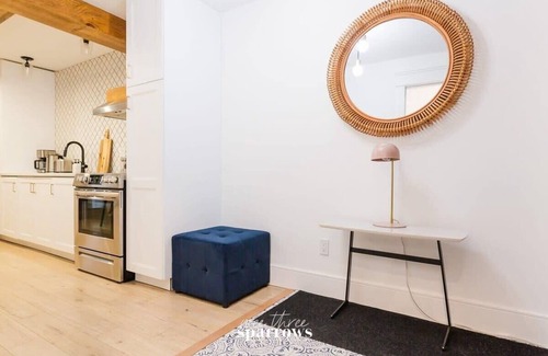 Prince Edward Apartment | The Birch Suite at Portage House in Picton