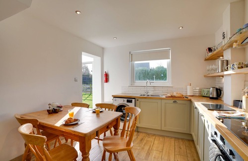 Berwick-upon-Tweed House | The Birdhouse: Family Home with Countryside Views