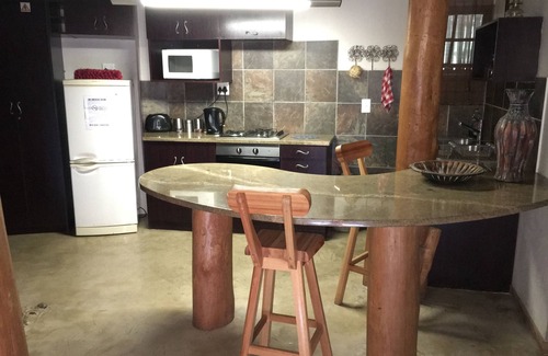 Gonubie Bed & Breakfast | The Birdhouse