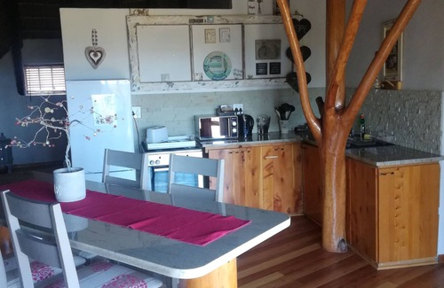 Gonubie Bed & Breakfast | The Birdhouse
