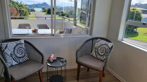 Cooks Beach House | The Black Shack - Cooks Beach Holiday Home