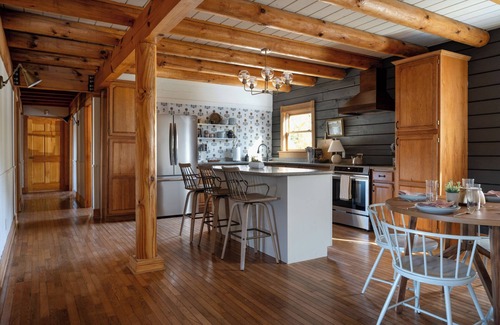Baxter Cabin | The Blackburn Grand Cabin