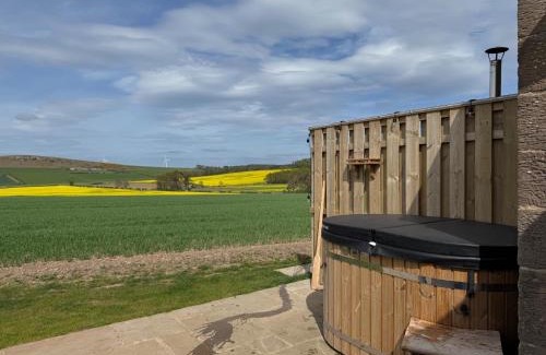 Wooler House | The Blacksmiths Shop hot tub cottage