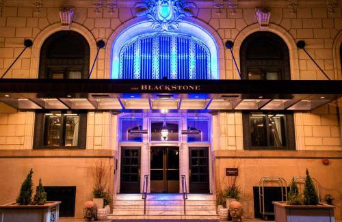 The Loop Hotel | The Blackstone, Autograph Collection