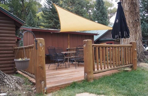 Lake City Cabin | The Blanketflower Cabin with Mountain Views